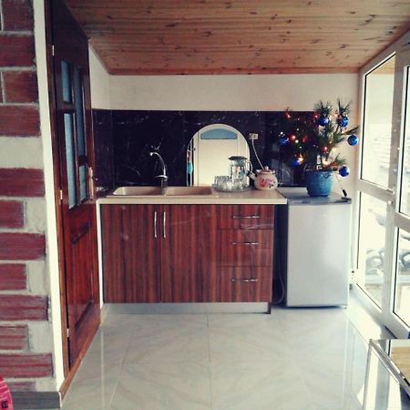 Cozy Loft Apartment Korce Exterior photo